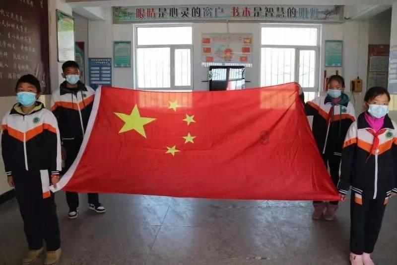 逃出奇怪农舍